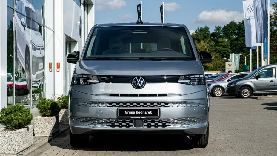 VOLKSWAGEN Multivan -