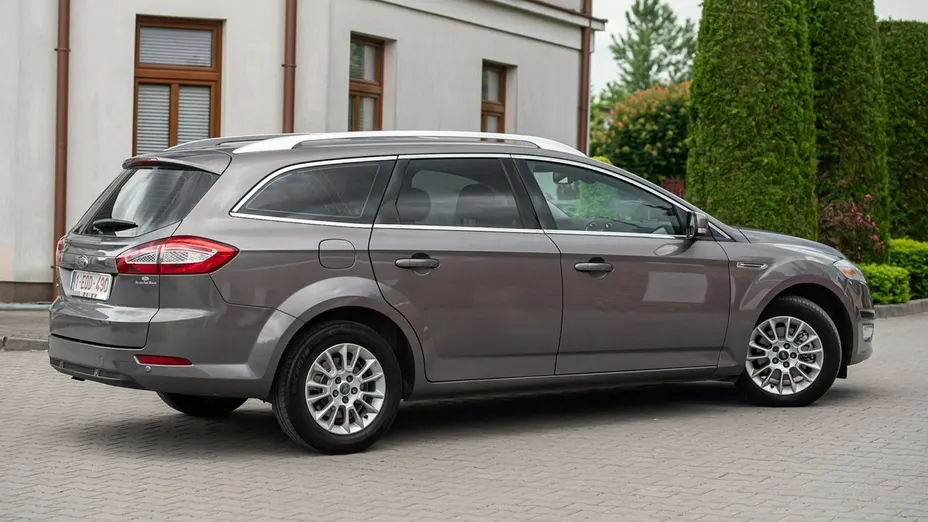 FORD Mondeo -