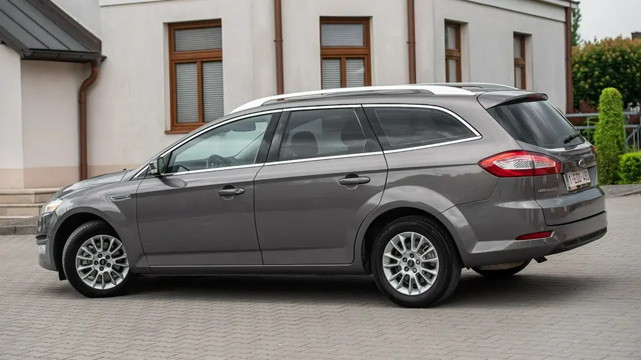 FORD Mondeo -