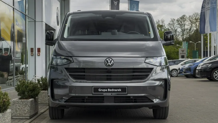 VOLKSWAGEN Transporter -
