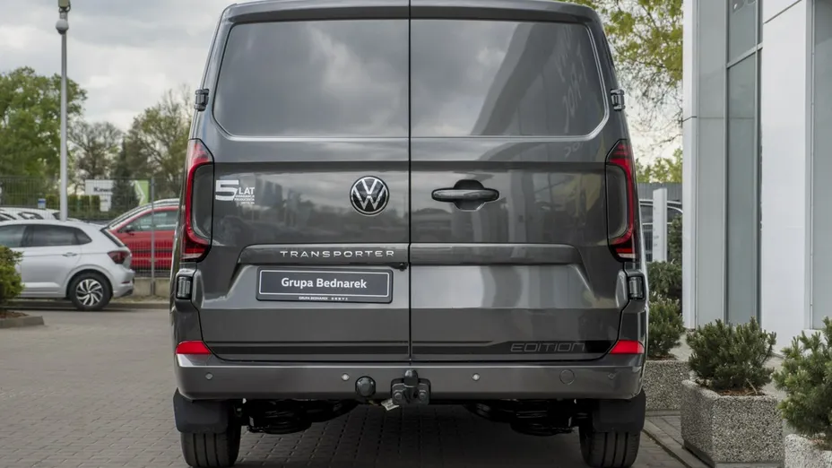 VOLKSWAGEN Transporter -