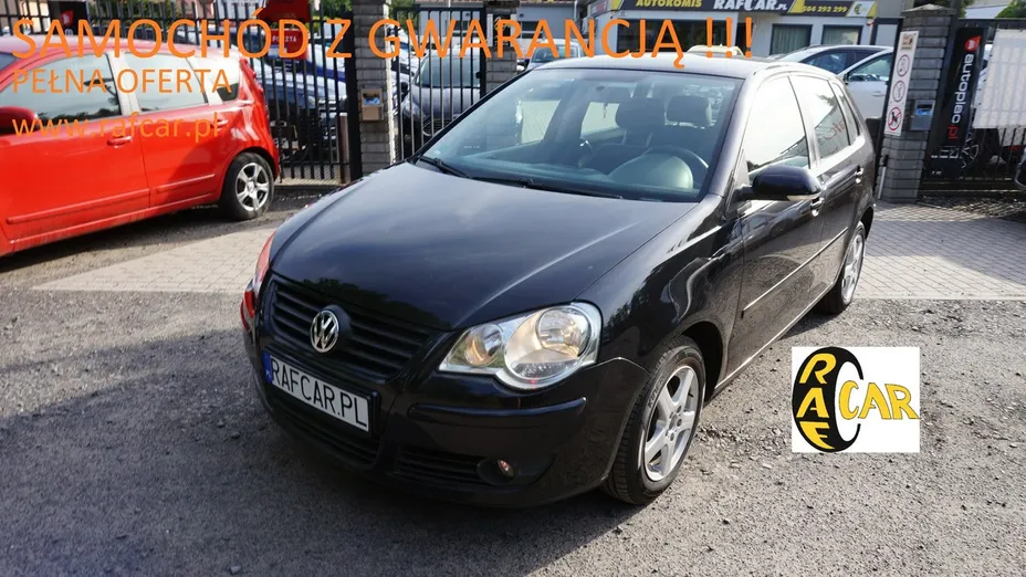 VOLKSWAGEN Polo -