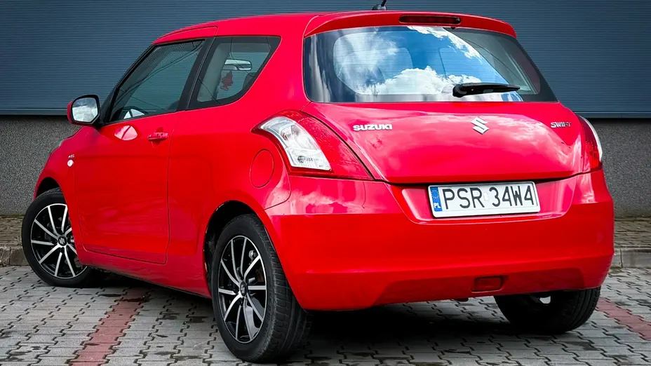 SUZUKI Swift -
