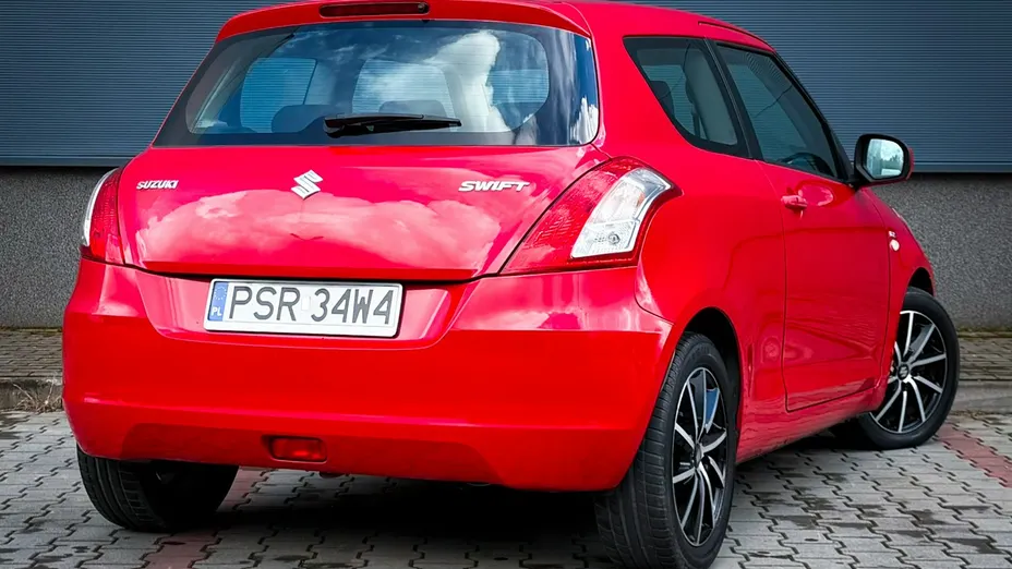 SUZUKI Swift -
