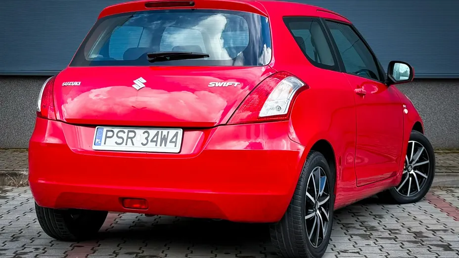 SUZUKI Swift -