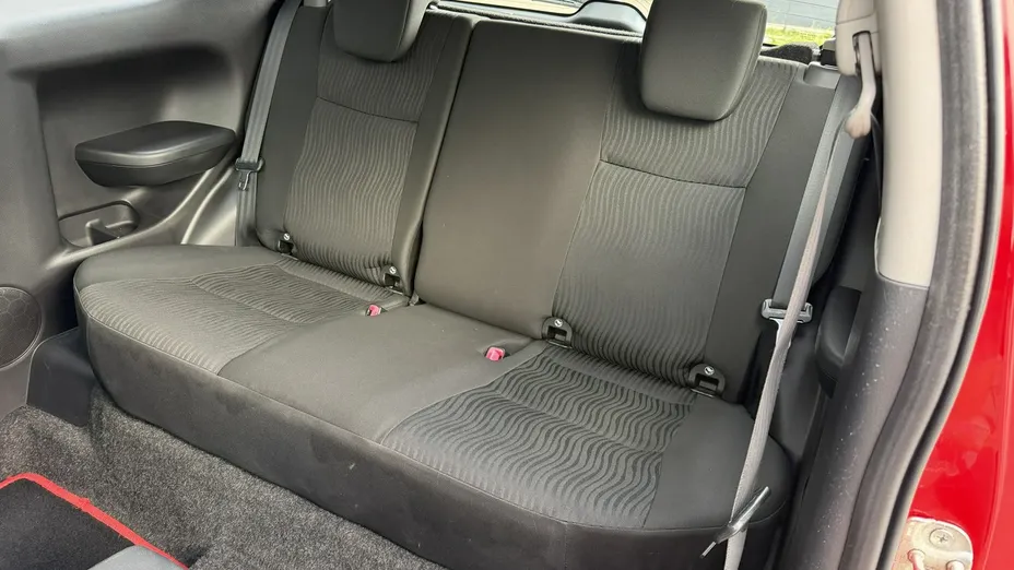 SUZUKI Swift -