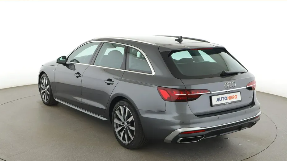 AUDI A4 -