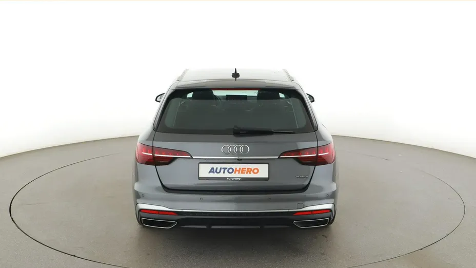 AUDI A4 -