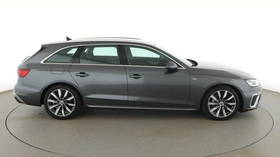 AUDI A4 -