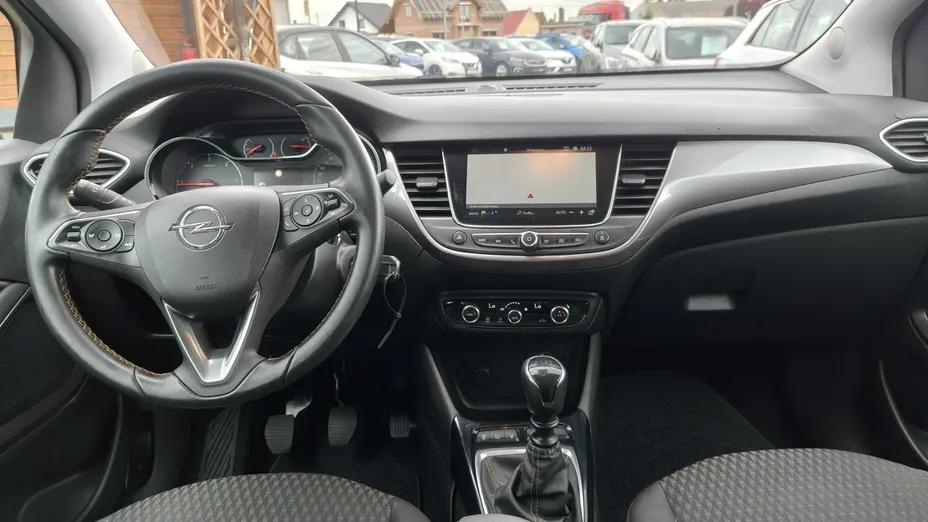 OPEL Crossland X -