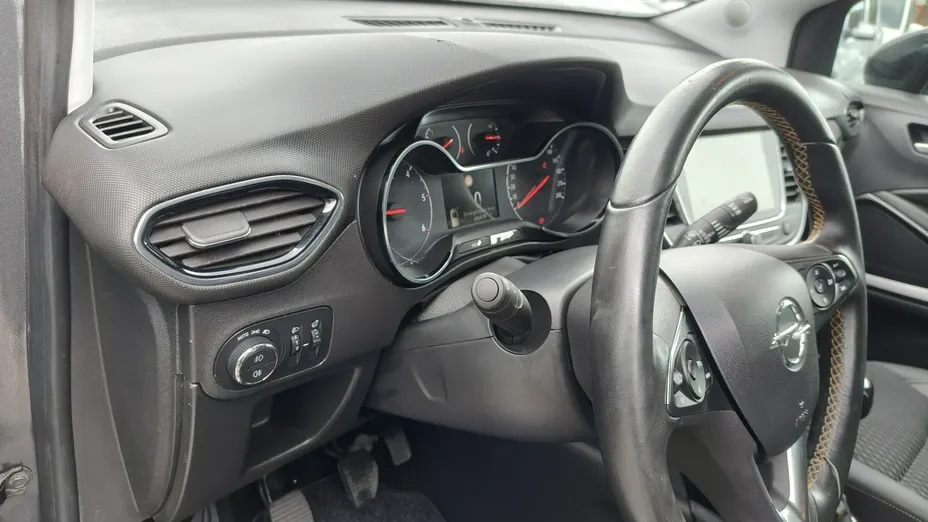 OPEL Crossland X -