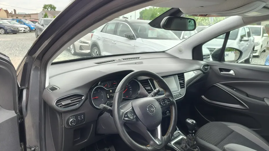 OPEL Crossland X -