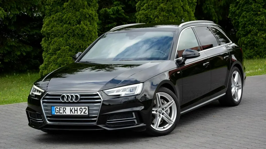 AUDI A4 -