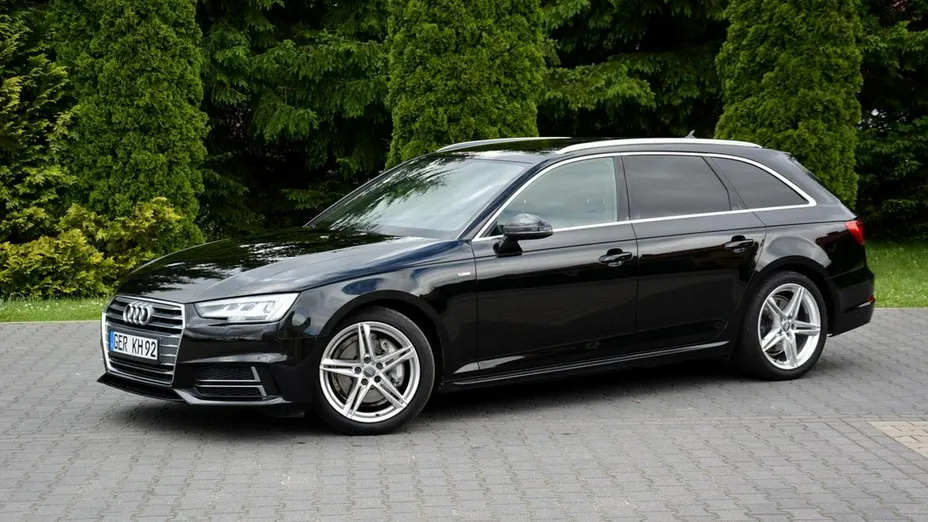 AUDI A4 -