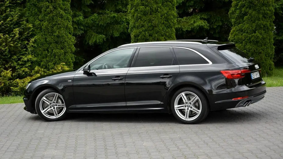 AUDI A4 -