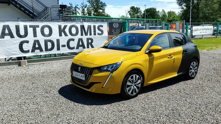 PEUGEOT 208 -