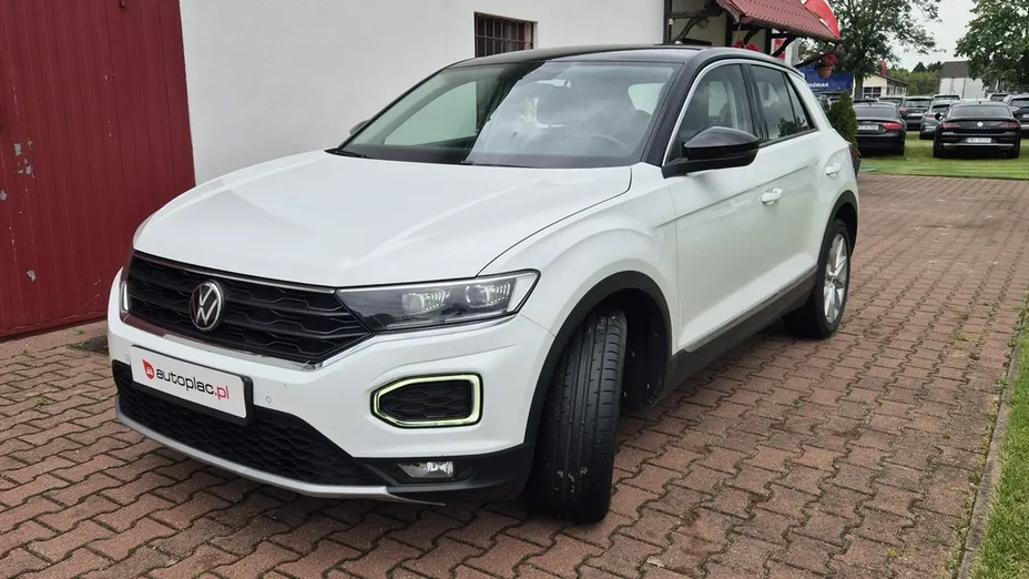 VOLKSWAGEN T-ROC -