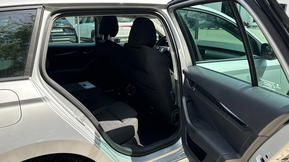 SKODA Octavia -