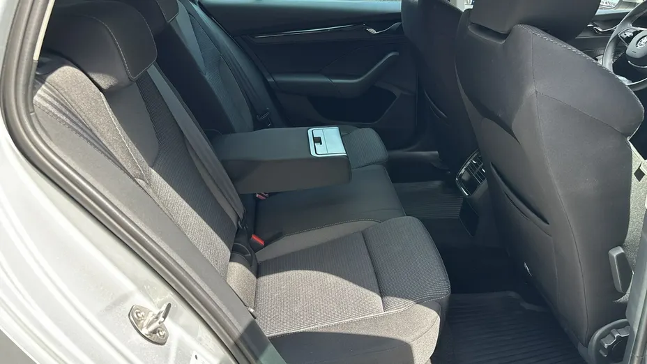 SKODA Octavia -