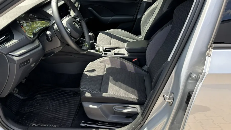 SKODA Octavia -