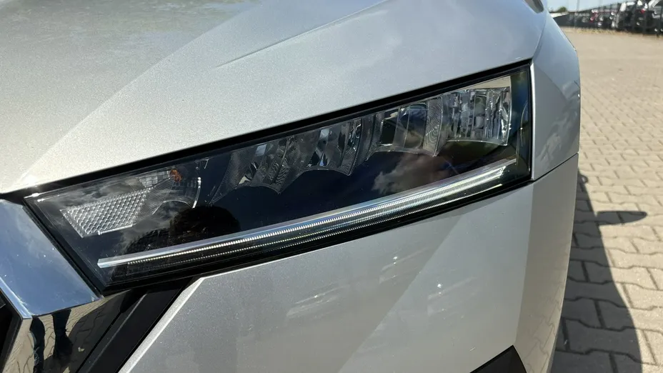 SKODA Octavia -