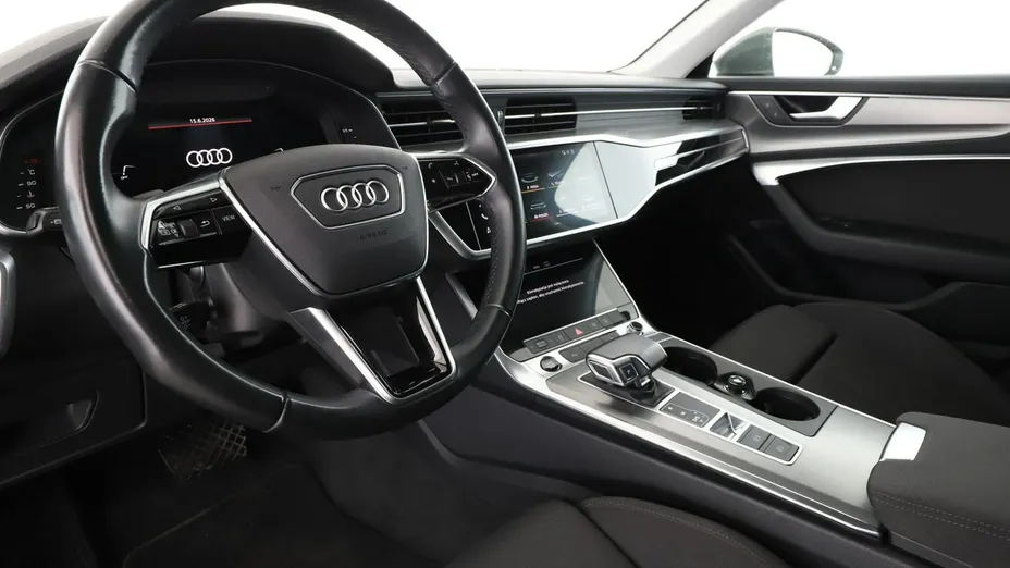 AUDI A6 -