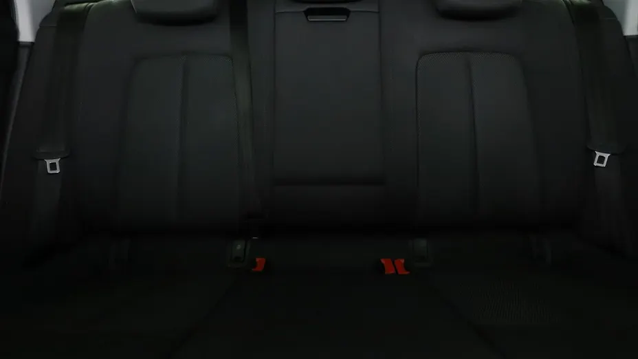 AUDI A6 -