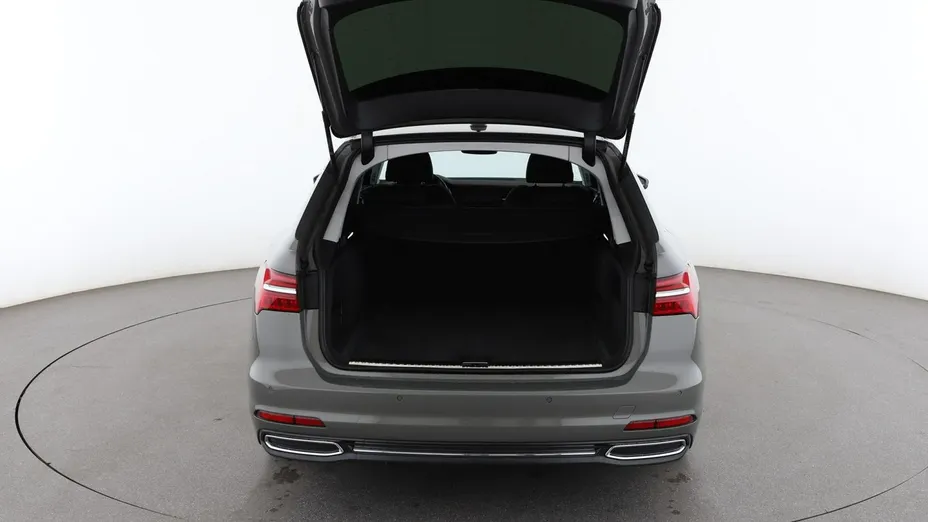 AUDI A6 -