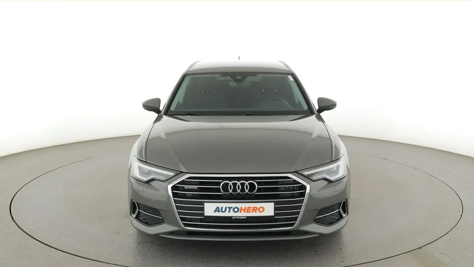 AUDI A6 -