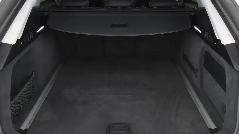 AUDI A6 -