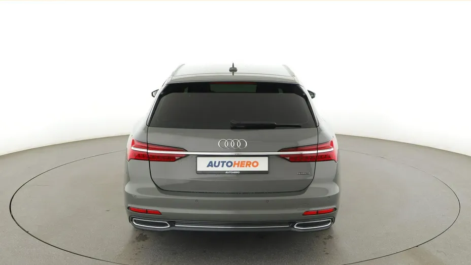 AUDI A6 -
