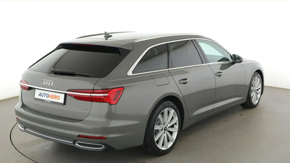 AUDI A6 -