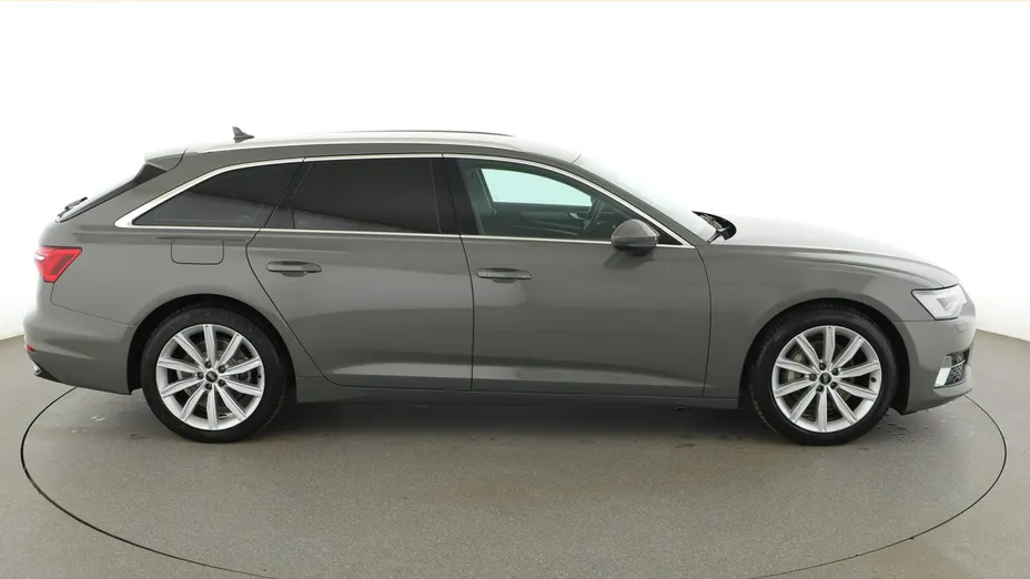 AUDI A6 -