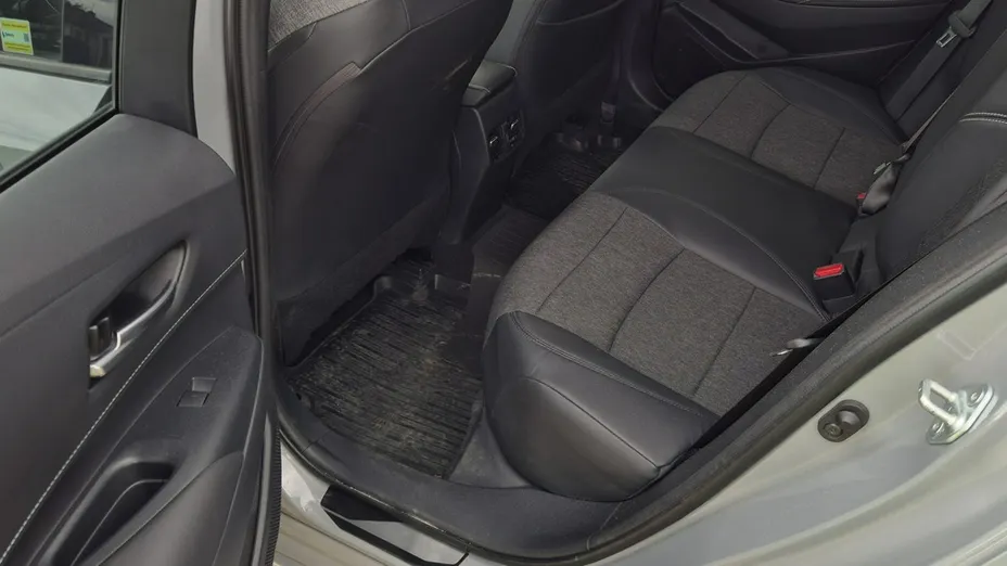 TOYOTA Corolla -
