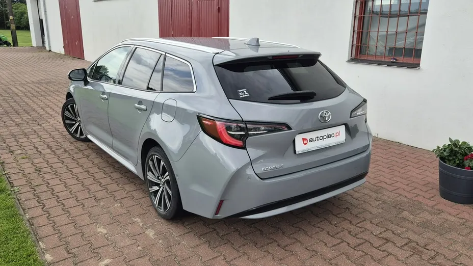 TOYOTA Corolla -