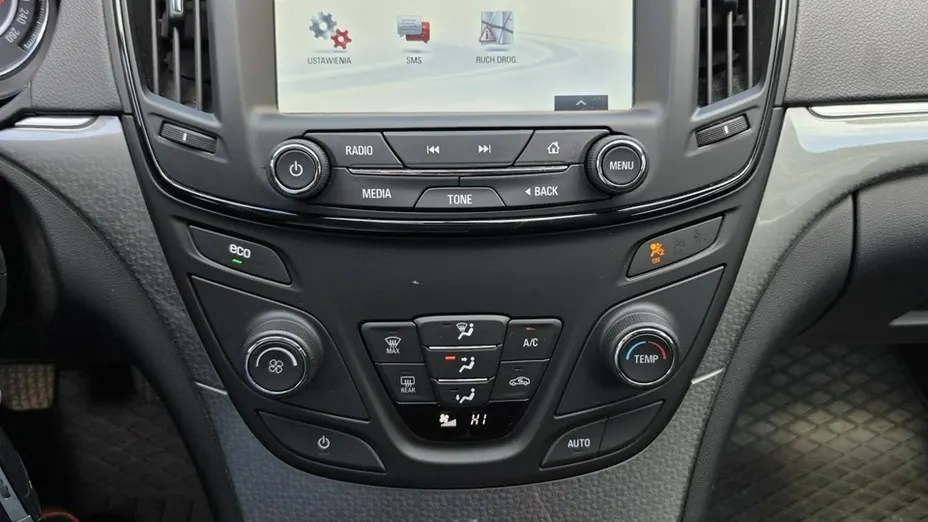 OPEL Insignia -