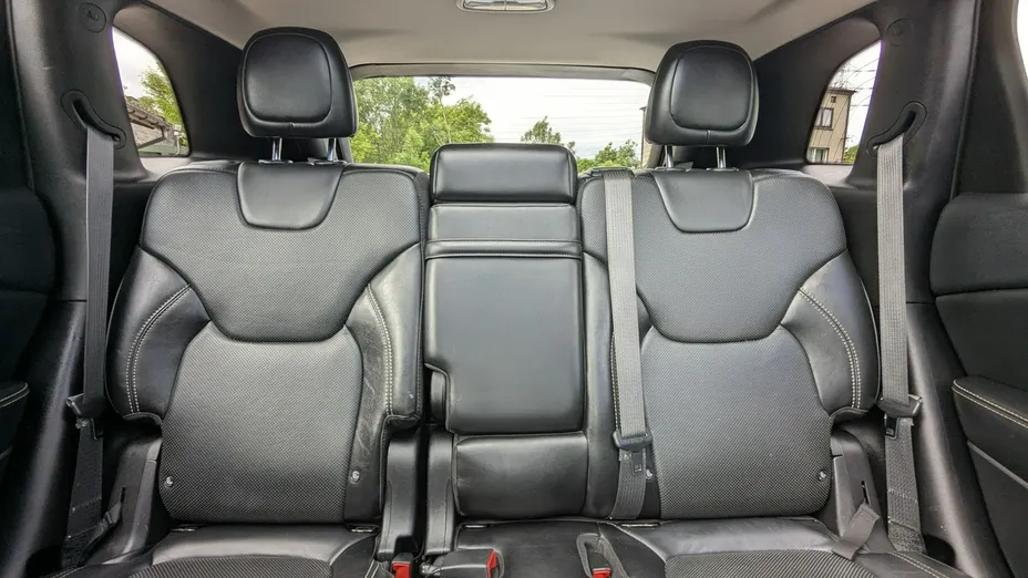 JEEP Cherokee -
