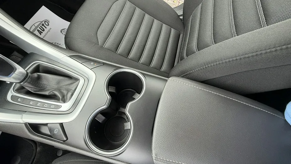 FORD Mondeo -