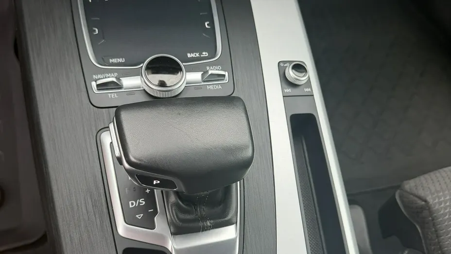 AUDI Q5 -