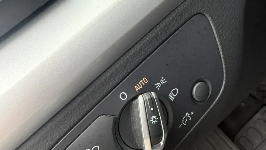 AUDI Q5 -