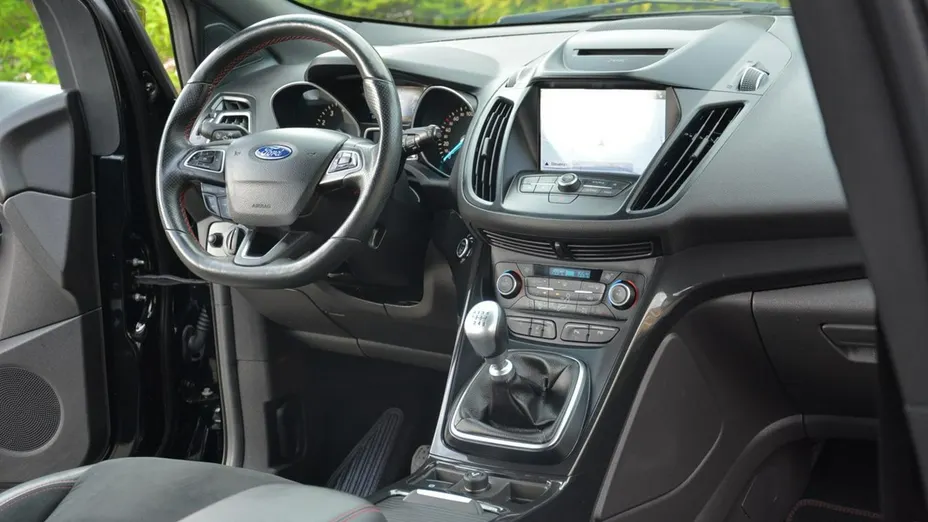 FORD Kuga -