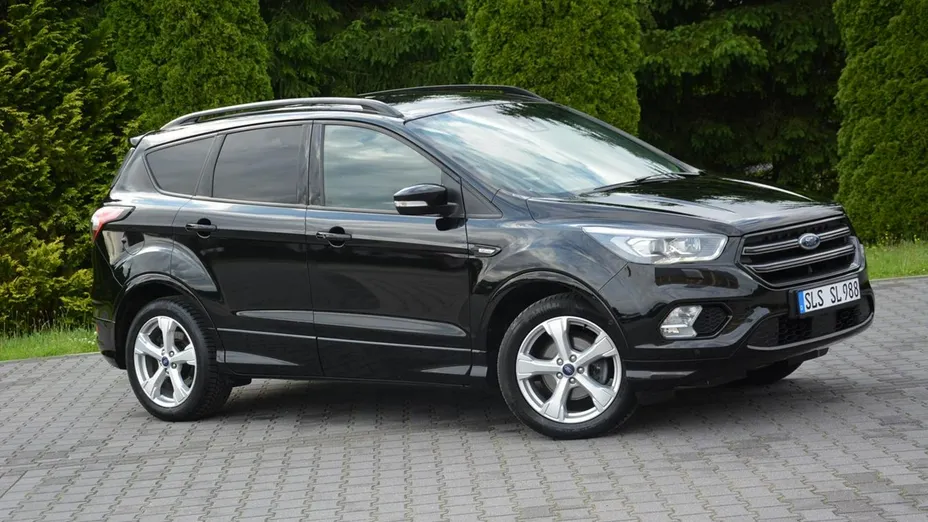 FORD Kuga -