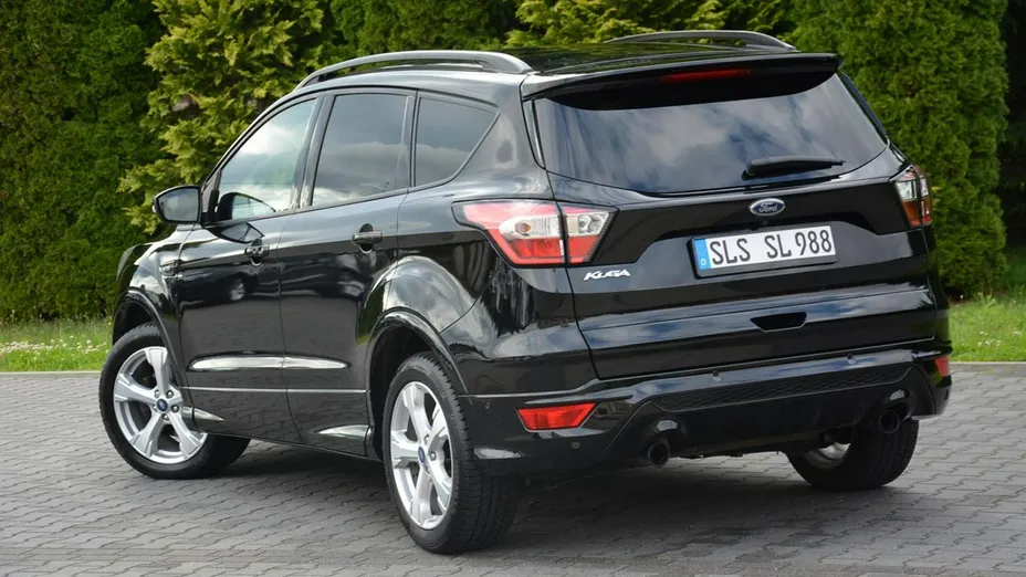 FORD Kuga -