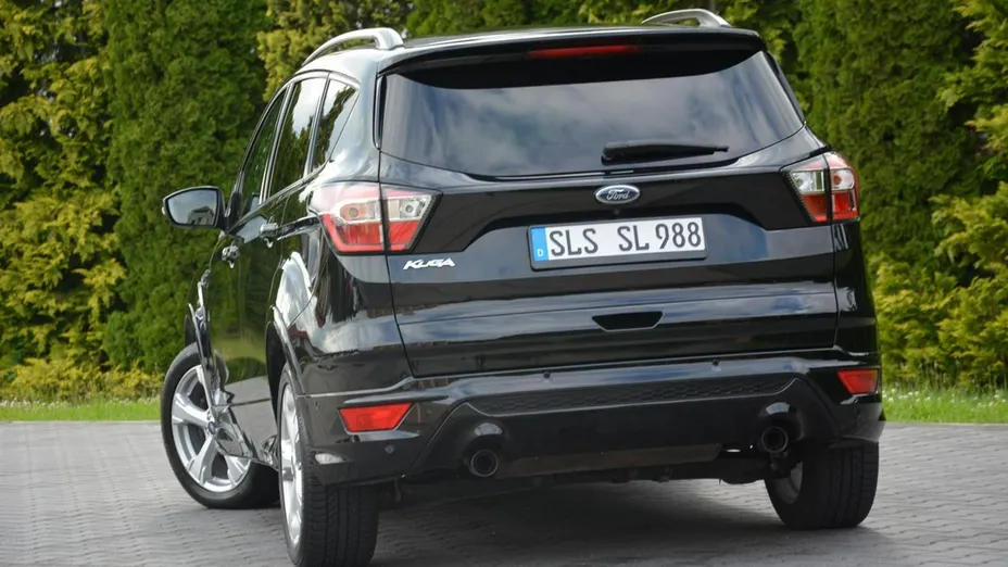 FORD Kuga -