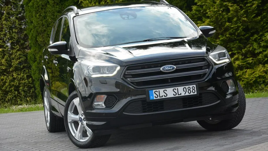 FORD Kuga -