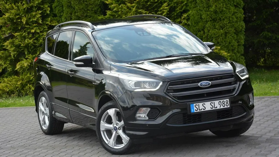 FORD Kuga -