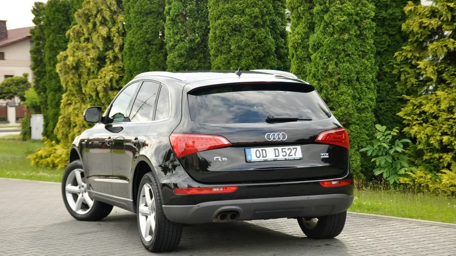 AUDI Q5 -