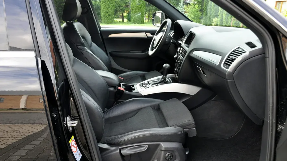 AUDI Q5 -