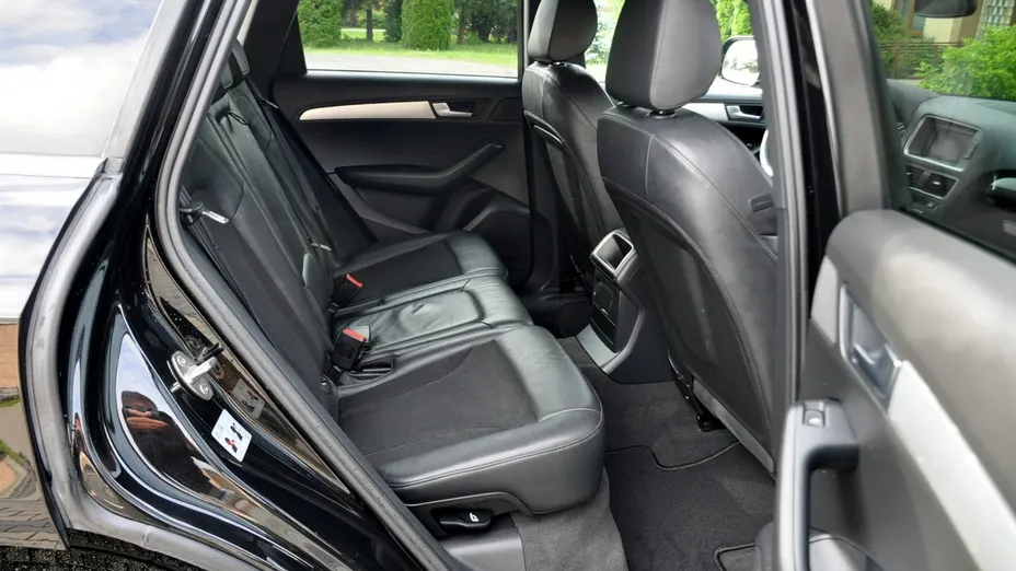 AUDI Q5 -