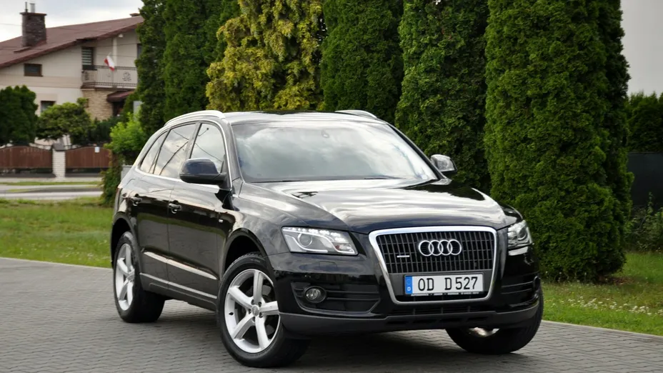 AUDI Q5 -